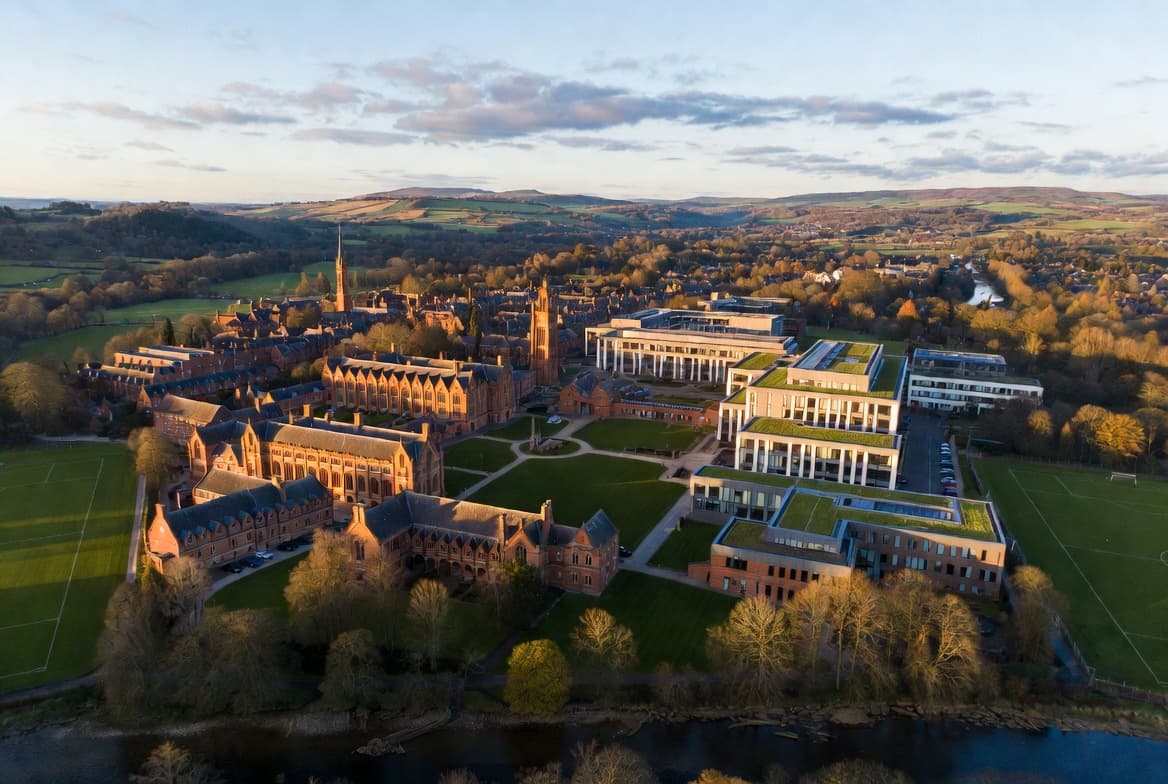 Tuition-free UK degrees online